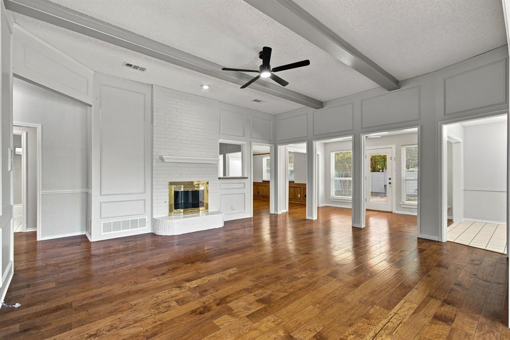 638 Park Lane Property Photo 7