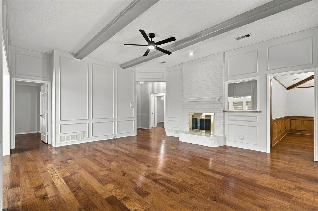 638 Park Lane Property Photo 8