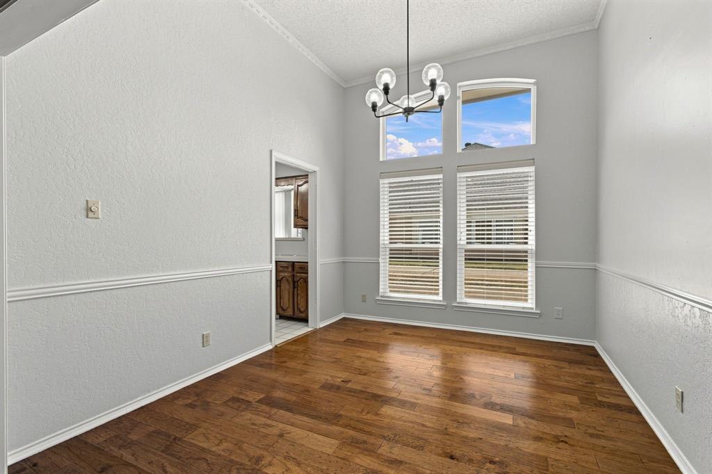 638 Park Lane Property Photo 11