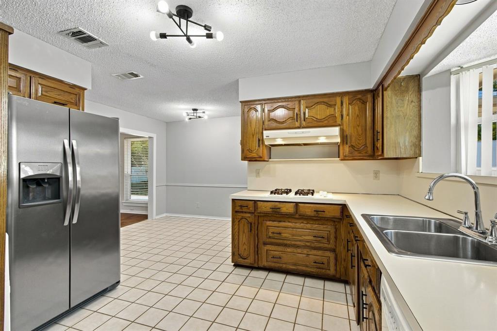 638 Park Lane Property Photo 13