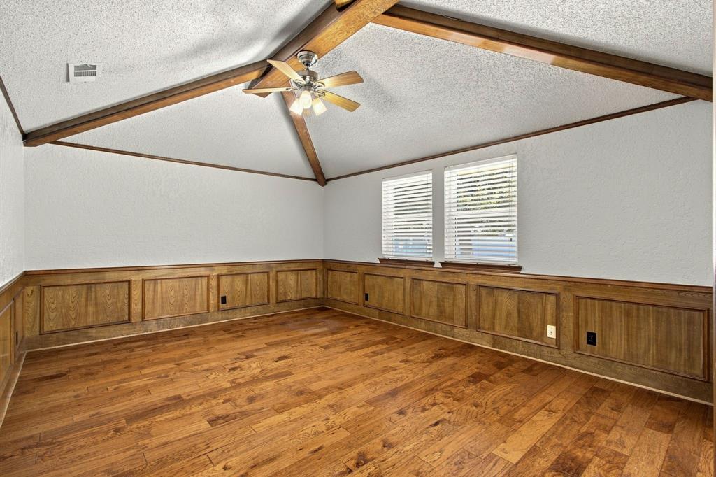 638 Park Lane Property Photo 22