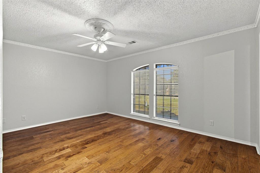 638 Park Lane Property Photo 24