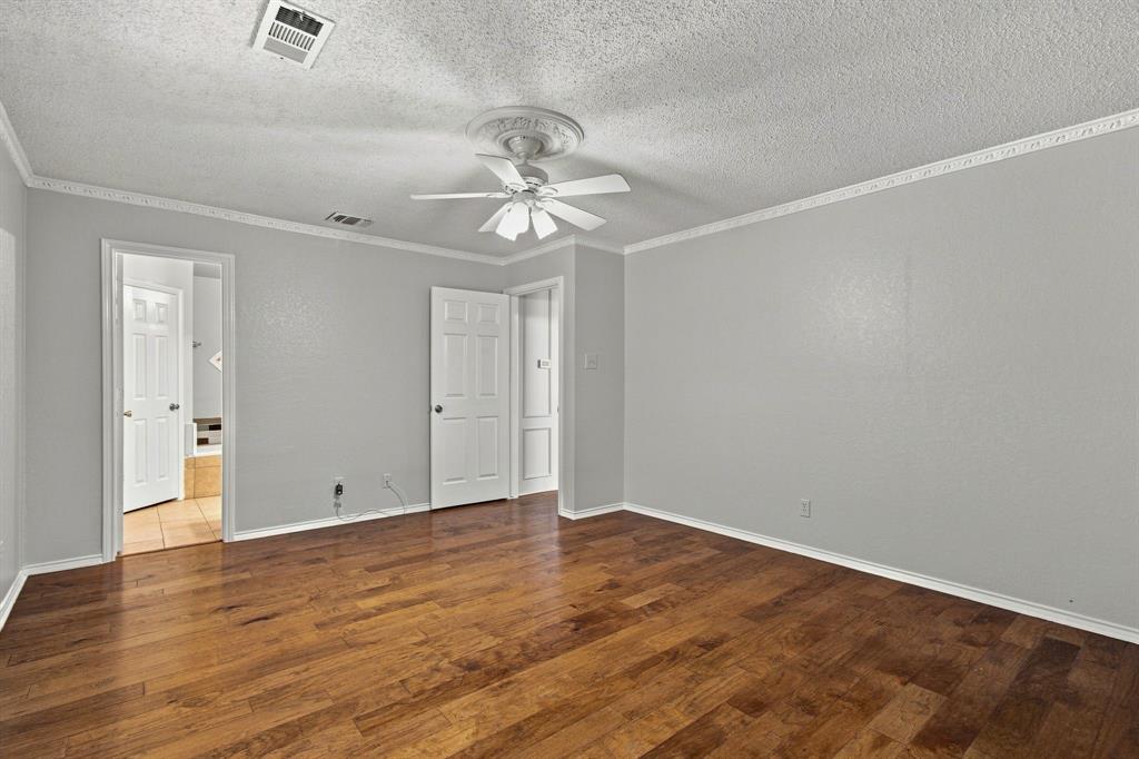 638 Park Lane Property Photo 25
