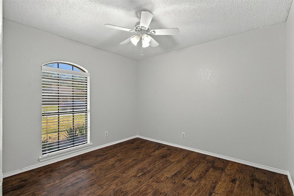 638 Park Lane Property Photo 28