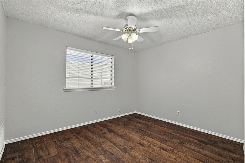 638 Park Lane Property Photo 29