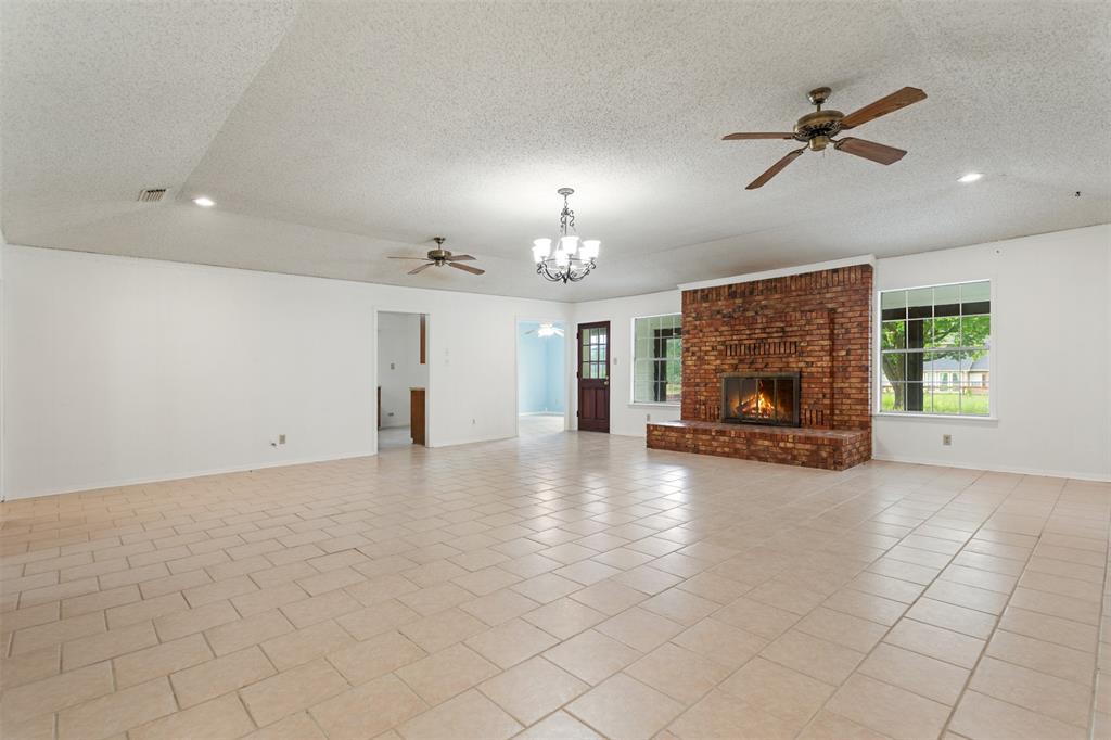 5161 Us Highway 271 Property Photo 5