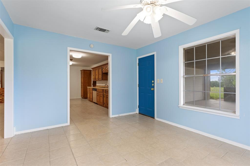 5161 Us Highway 271 Property Photo 9