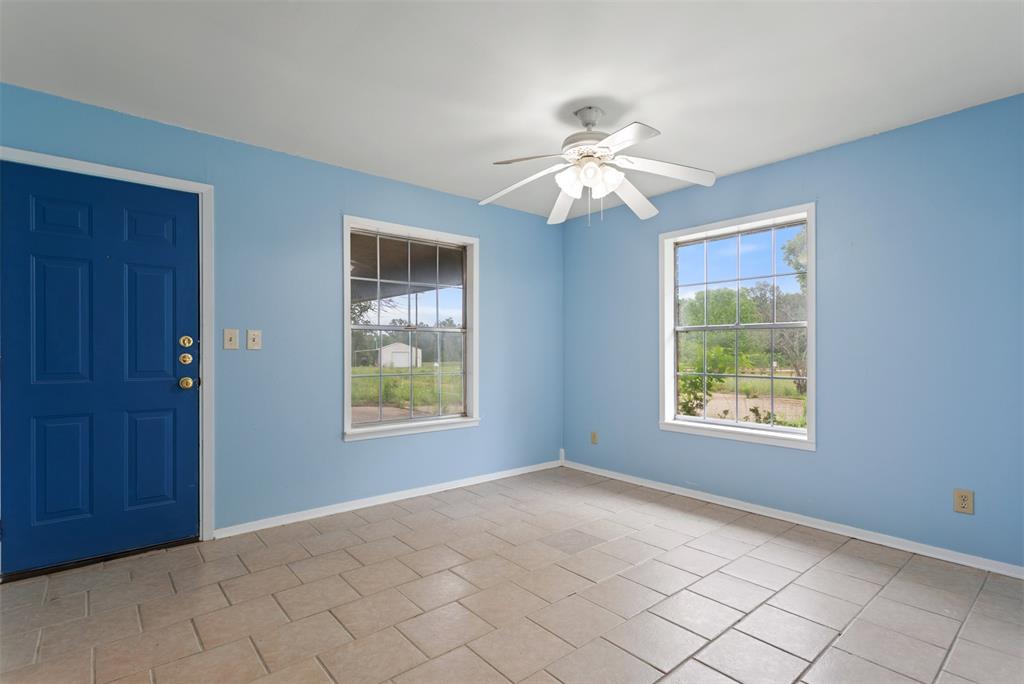 5161 Us Highway 271 Property Photo 10