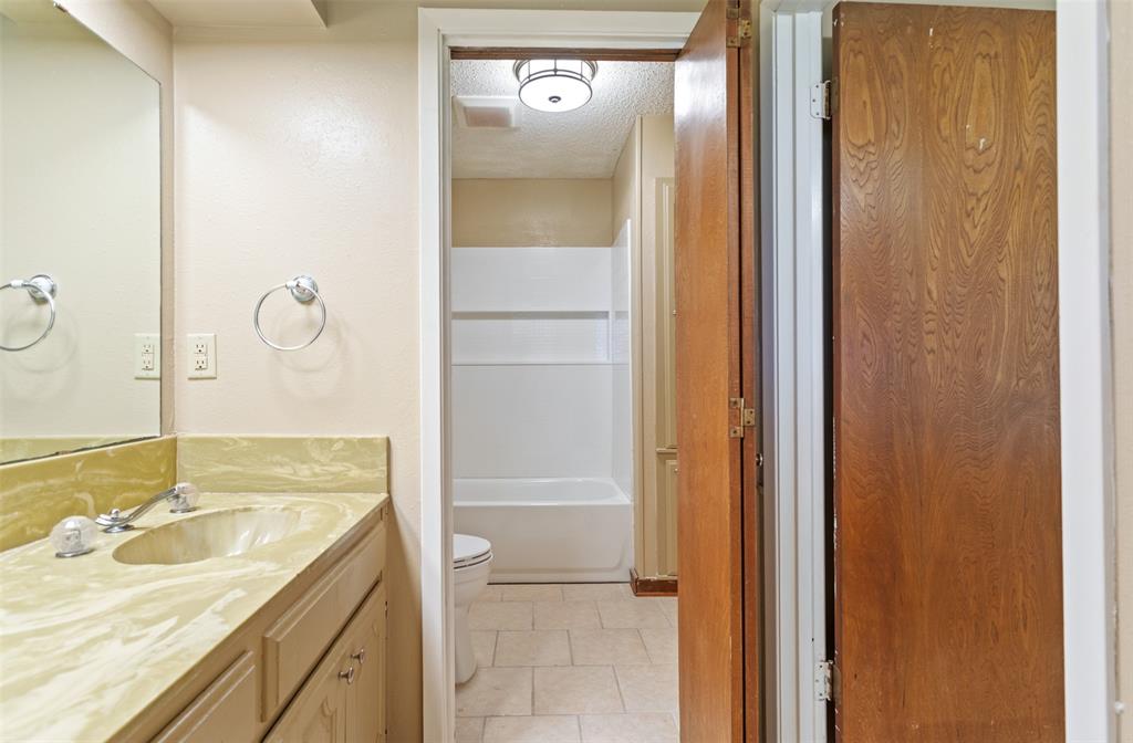 5161 Us Highway 271 Property Photo 13