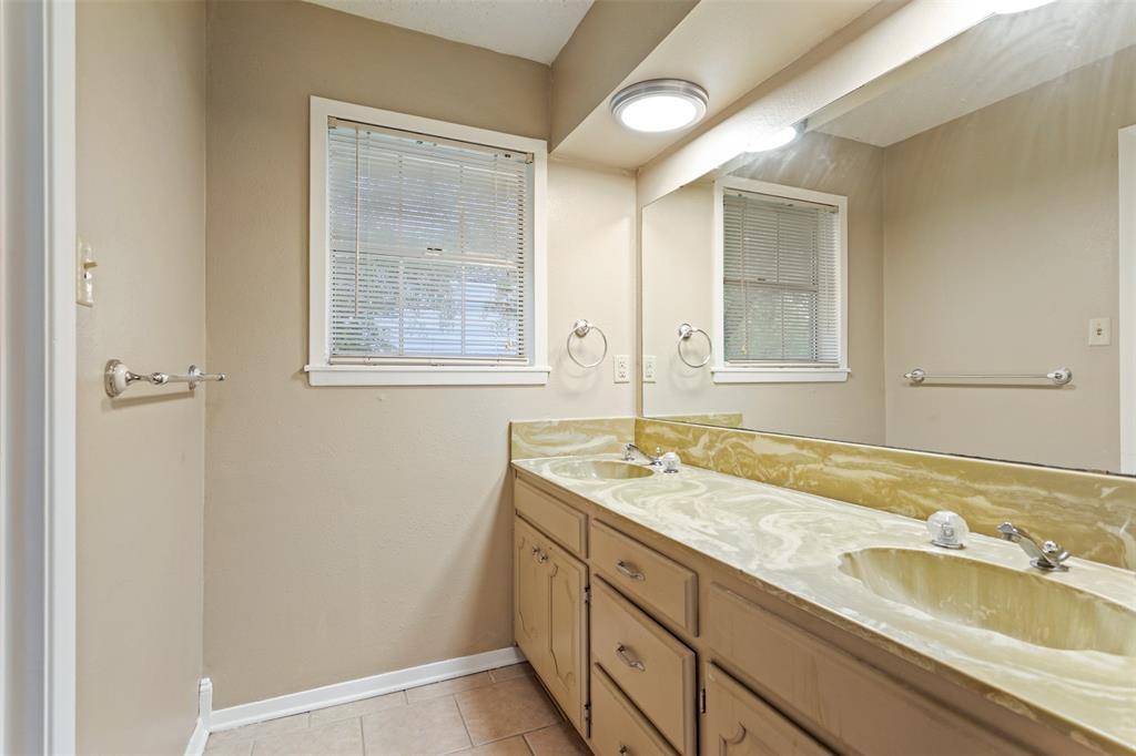 5161 Us Highway 271 Property Photo 14