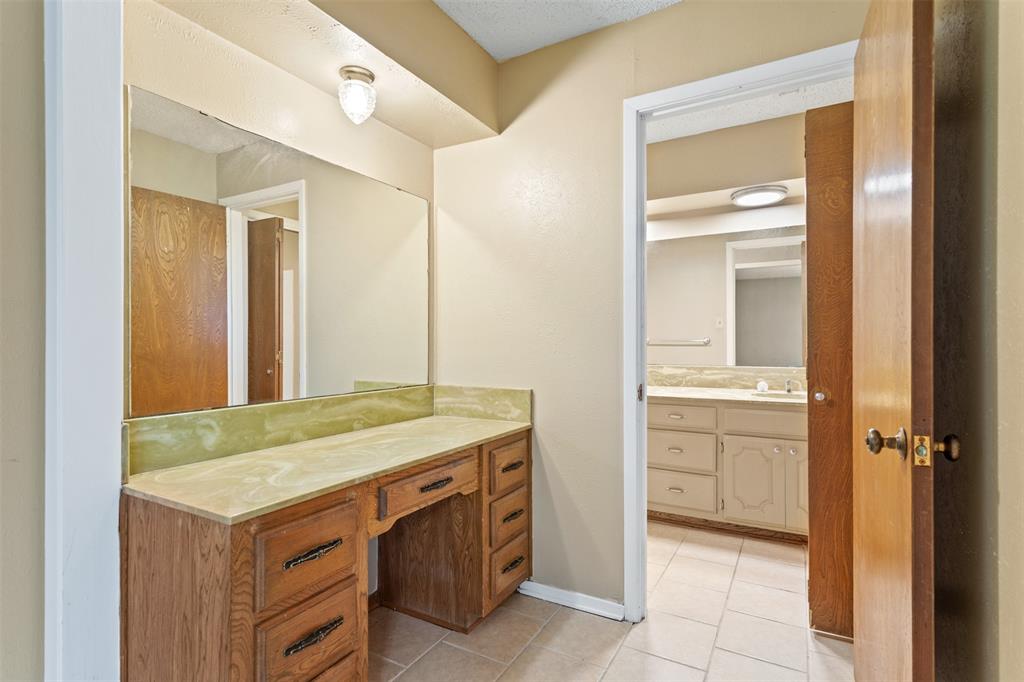 5161 Us Highway 271 Property Photo 15