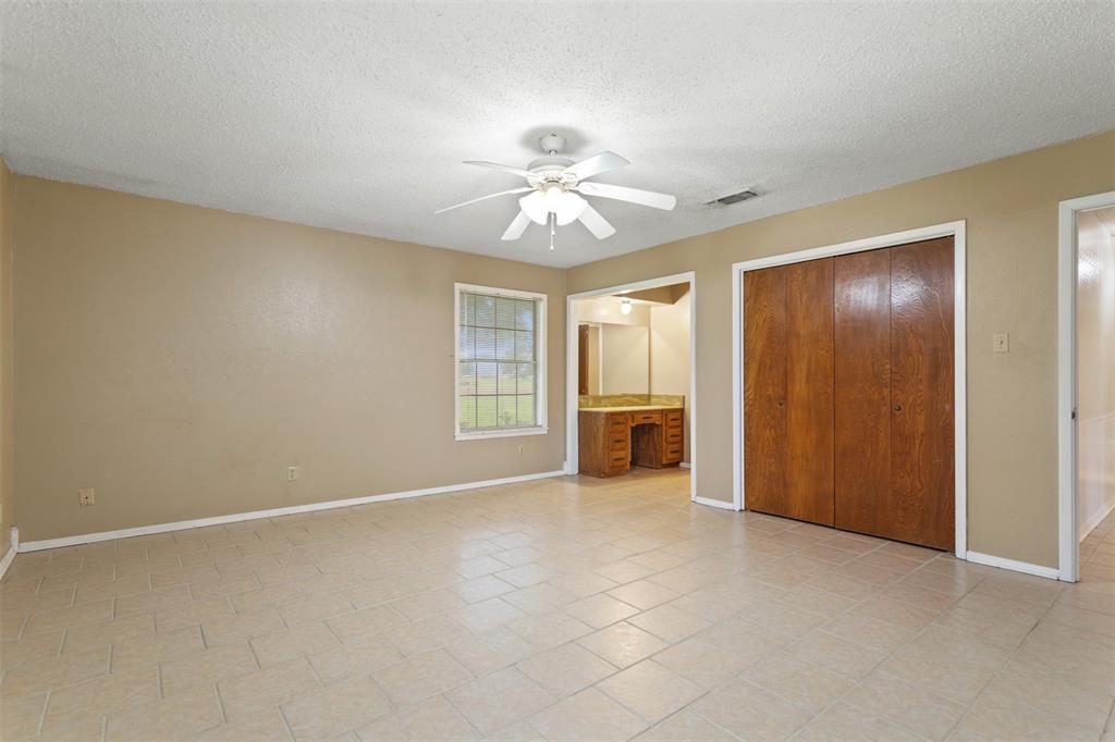 5161 Us Highway 271 Property Photo 17