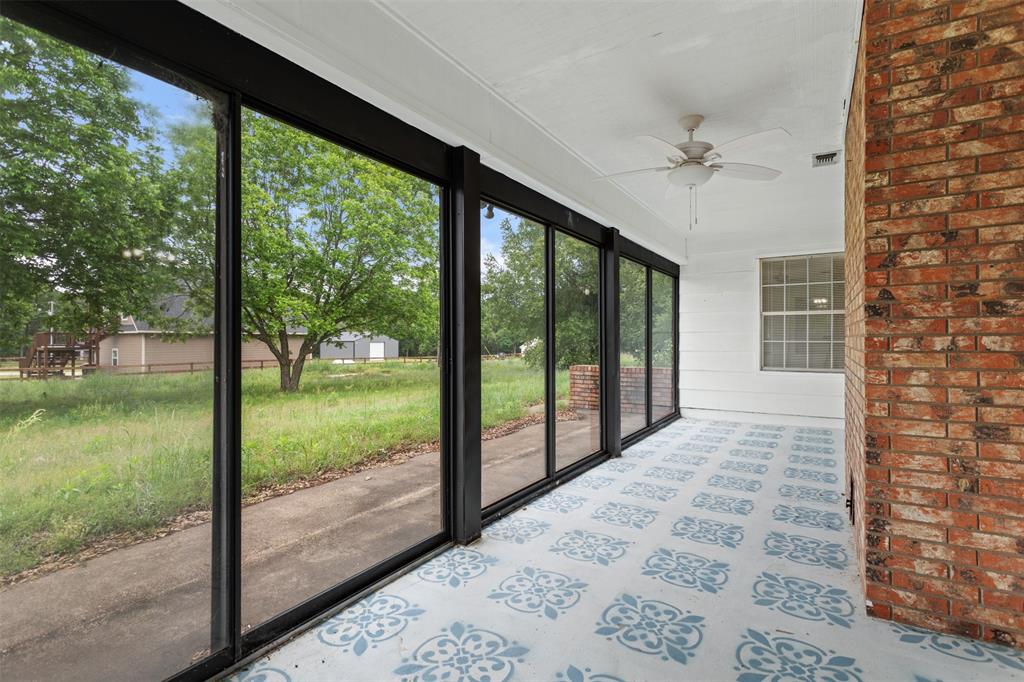 5161 Us Highway 271 Property Photo 25