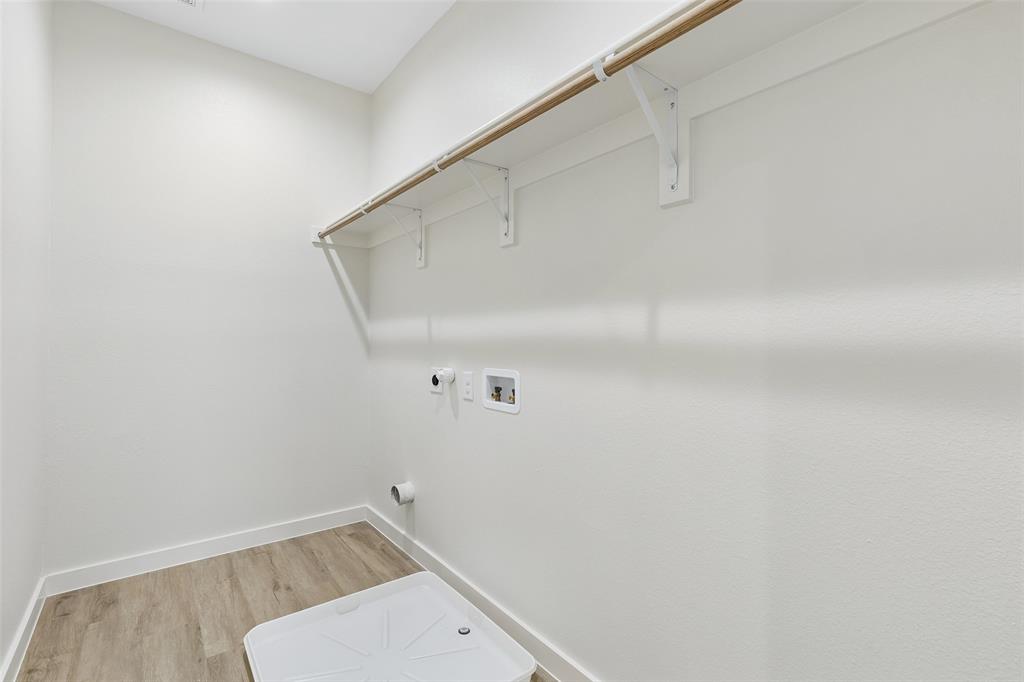 3324 Navaro Street Property Photo 29