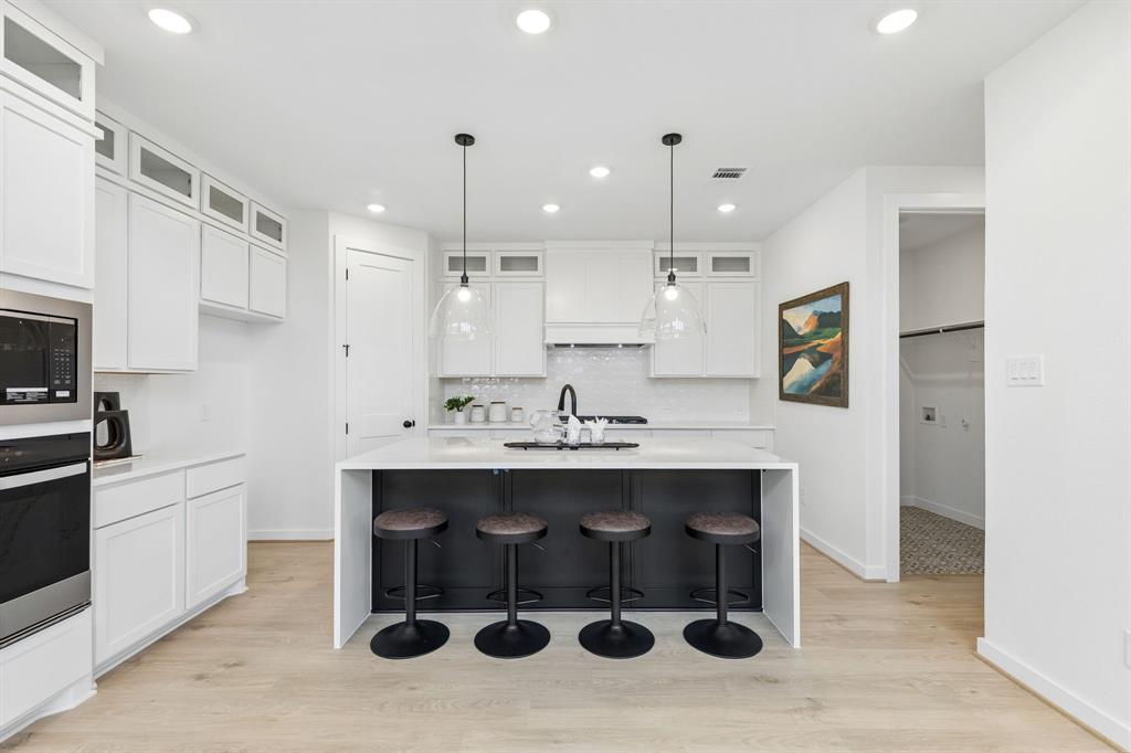 1532 Euclid Alley Property Photo 3