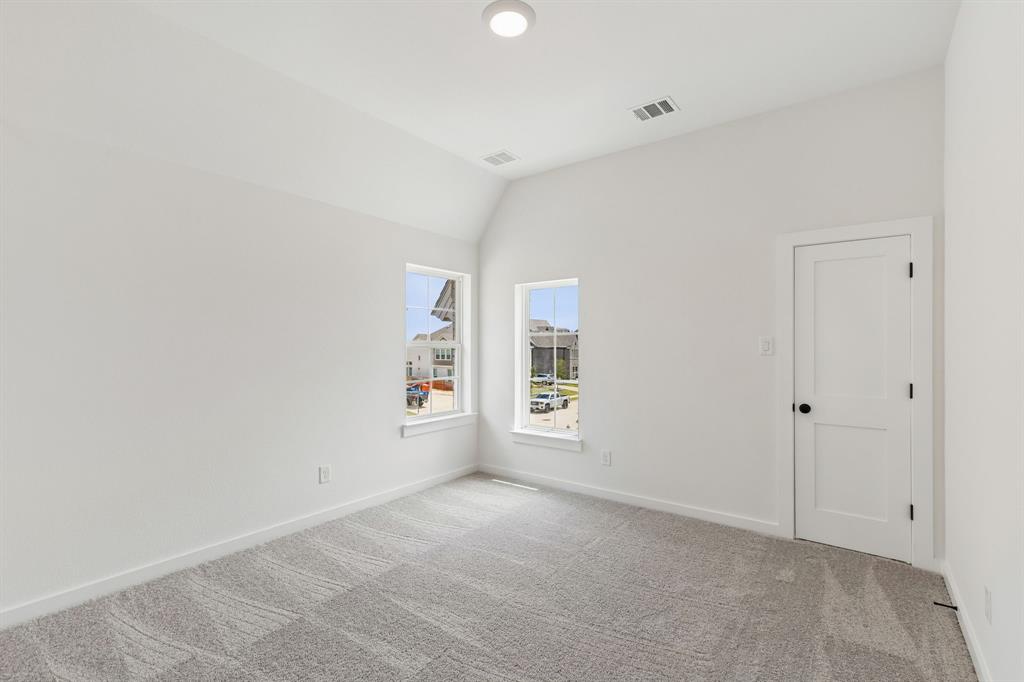 1532 Euclid Alley Property Photo 24