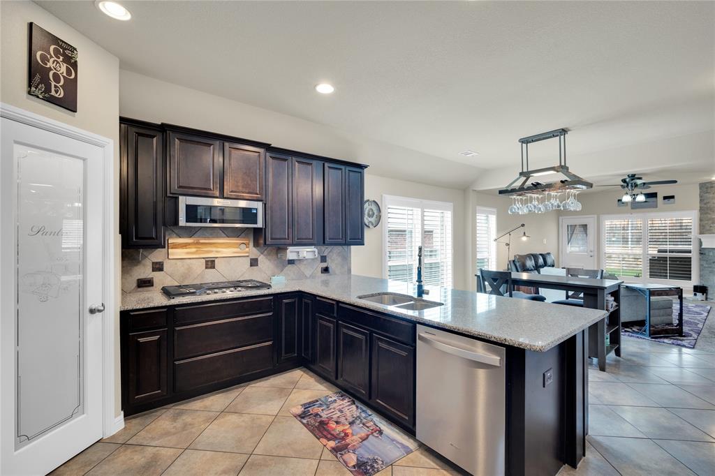 5913 Warmouth Drive Property Photo 1