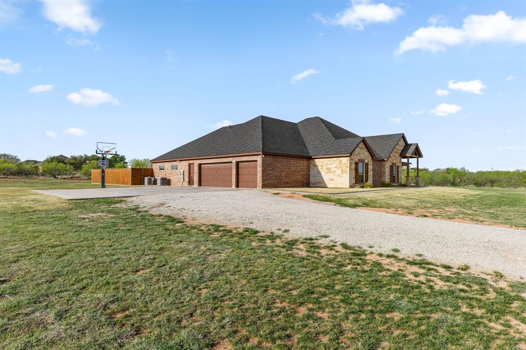 515 Sales Road Property Photo 2