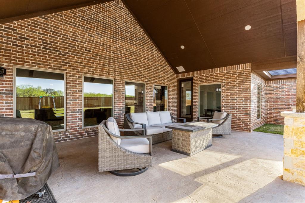 515 Sales Road Property Photo 3