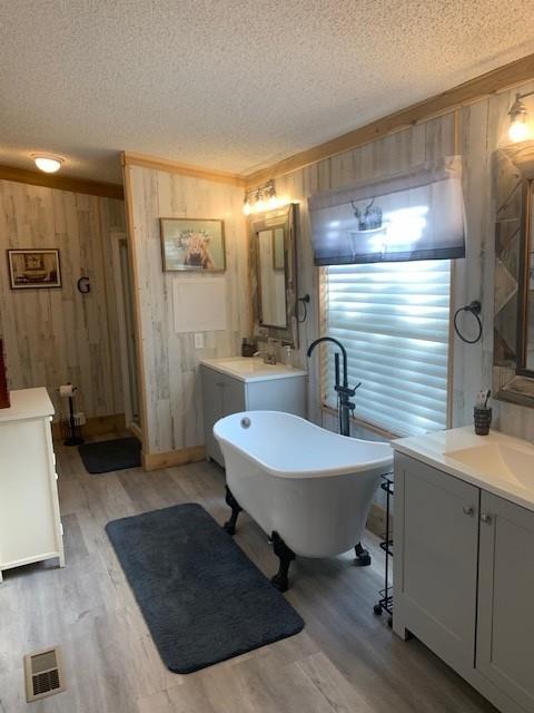 1521 Fm 590 Property Photo 12