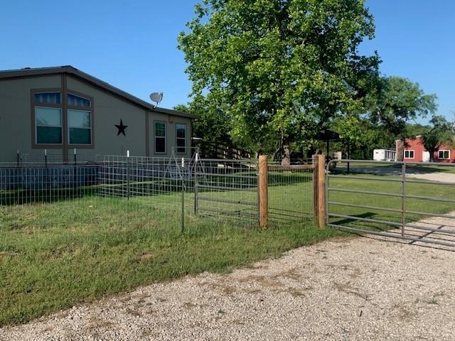 1521 Fm 590 Property Photo 15