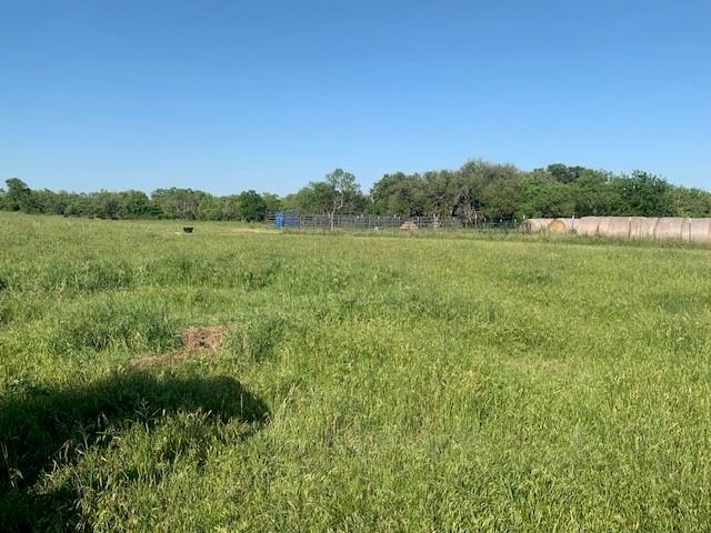 1521 Fm 590 Property Photo 32