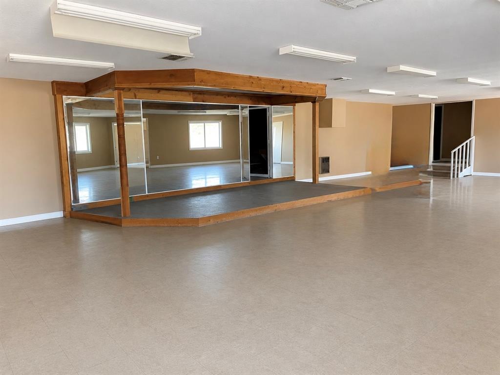 13402 Highway 5 Property Photo 3