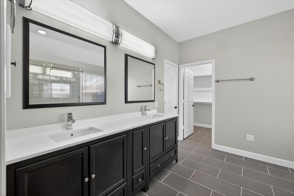 913 Chapel Drive Property Photo 13