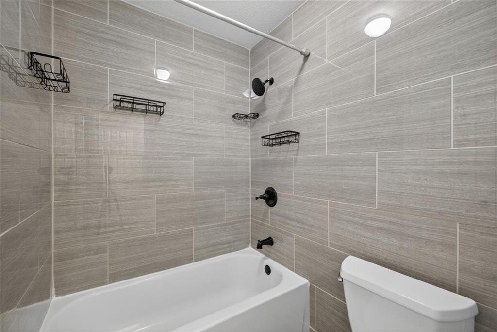 913 Chapel Drive Property Photo 30