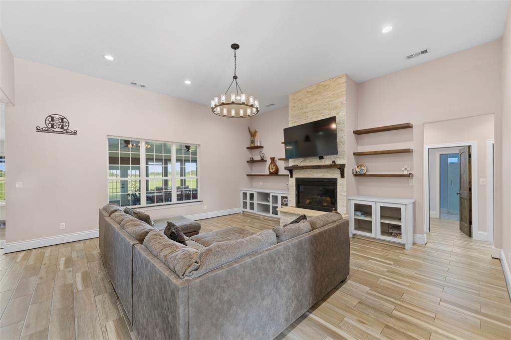 17034 Cr-4064 Property Photo 6