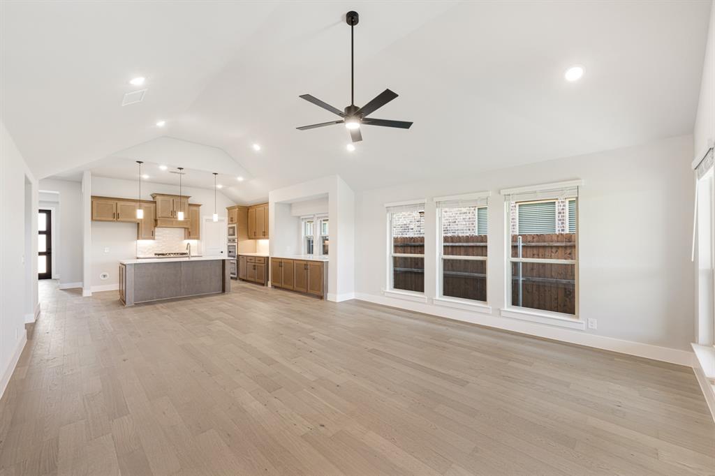 1011 Stonehaven Drive Property Photo 14