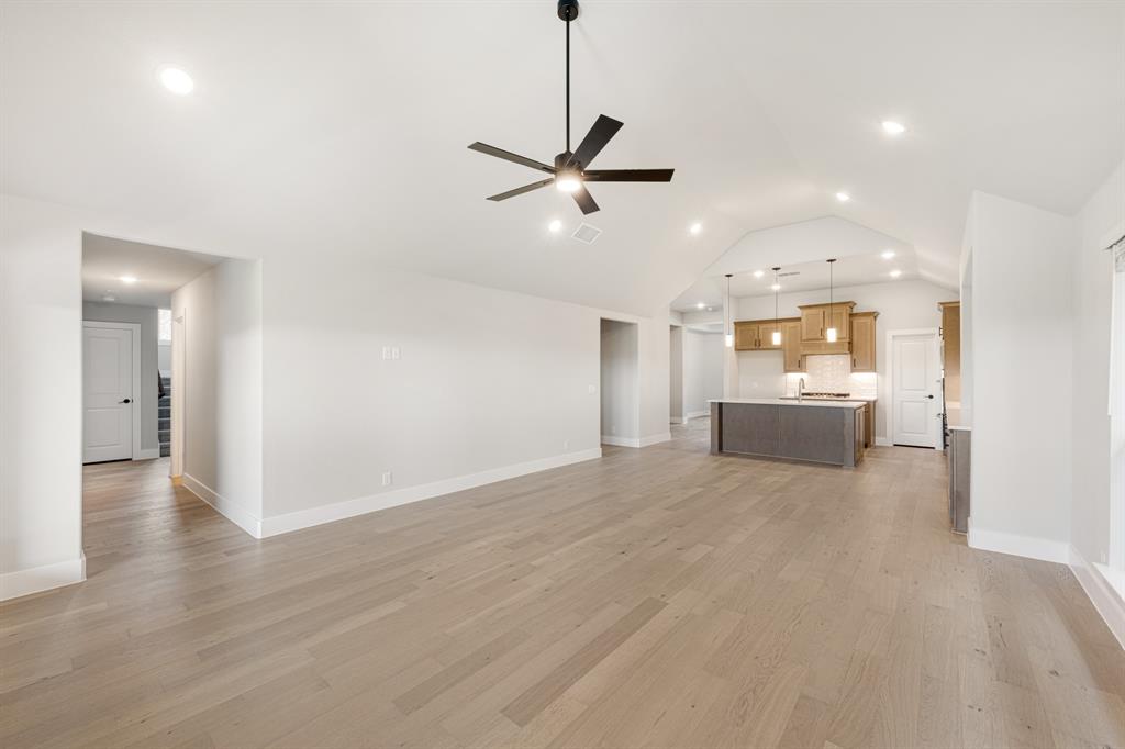 1011 Stonehaven Drive Property Photo 15