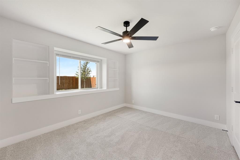 1011 Stonehaven Drive Property Photo 21