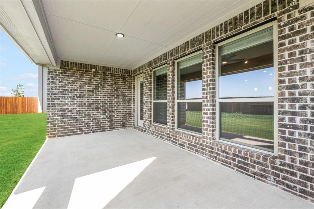 1011 Stonehaven Drive Property Photo 27