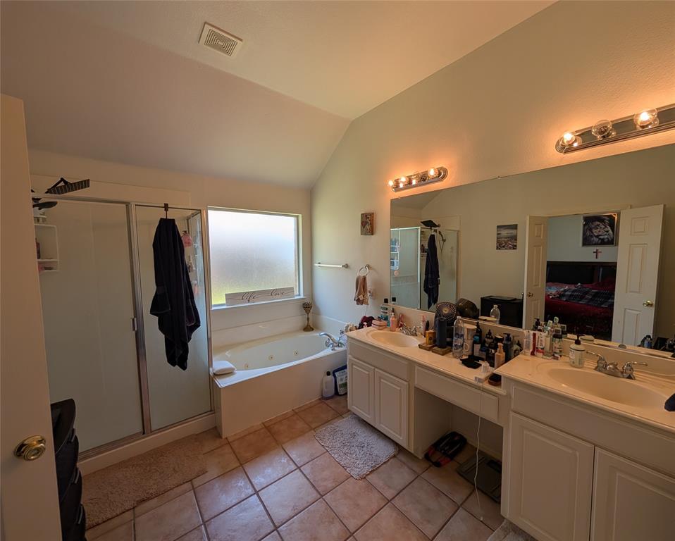 9418 Glenshee Drive Property Photo 11