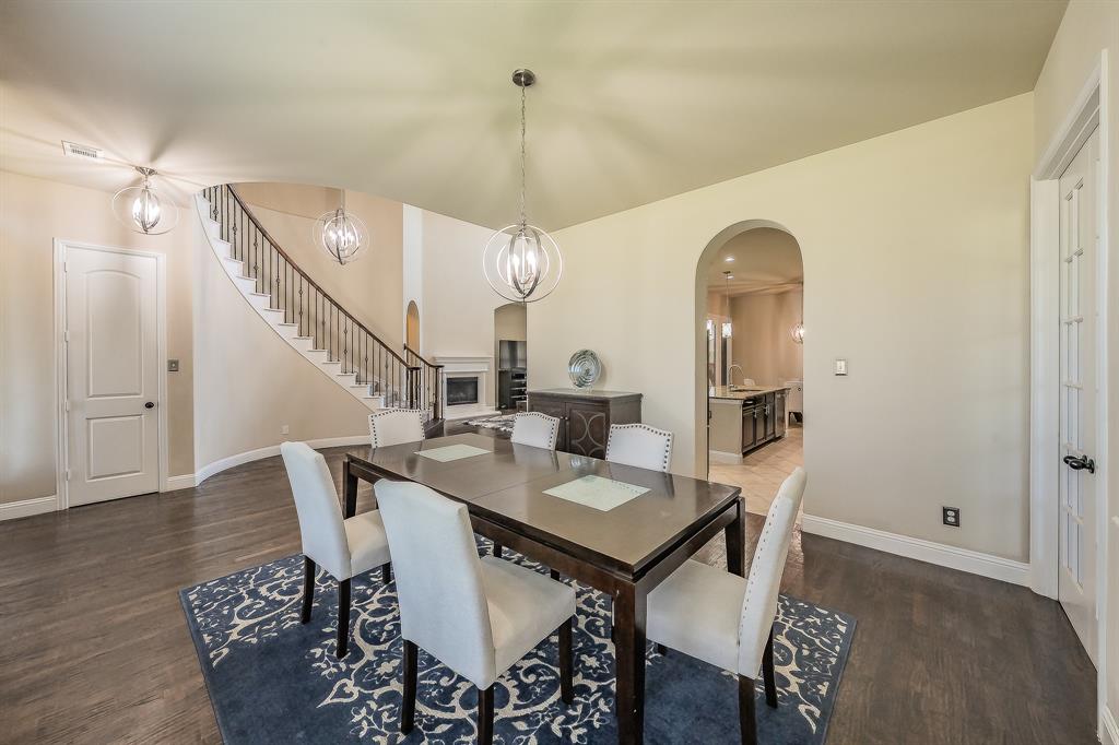 286 Benwick Drive Property Photo 4