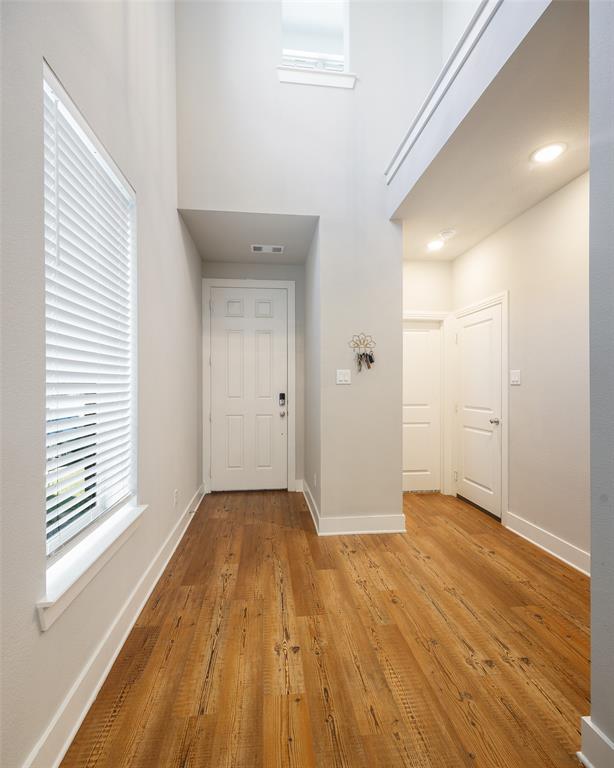 1821 Eagle Landing Property Photo 4