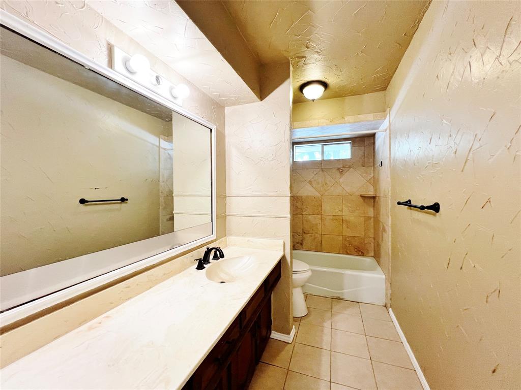 221 Connie Drive Property Photo 13