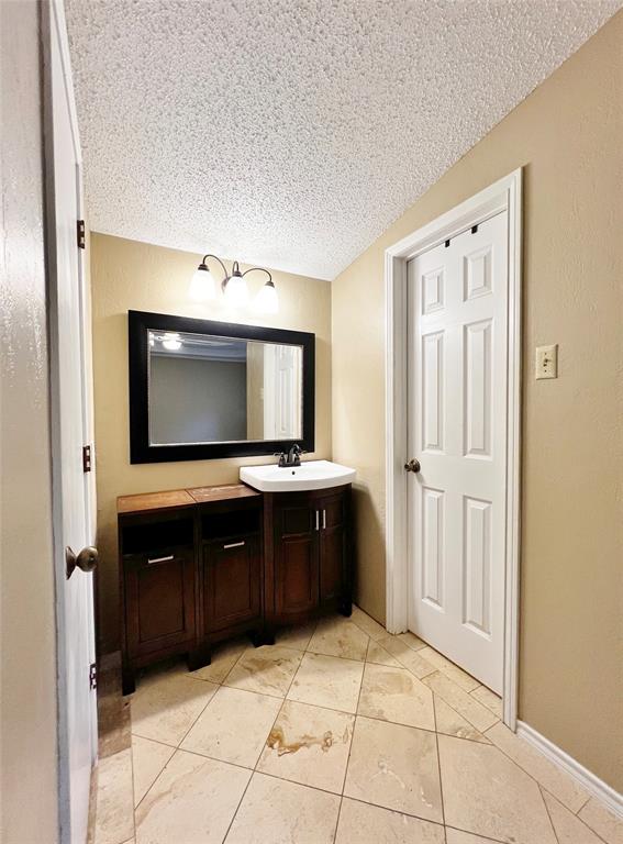 221 Connie Drive Property Photo 18