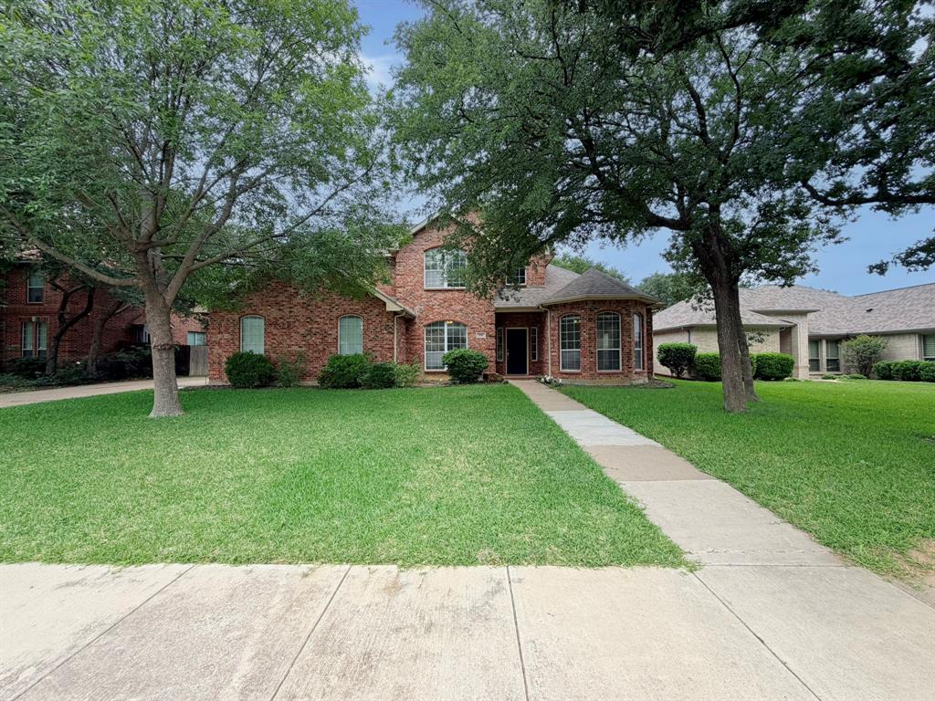 216 Flagstone Drive Property Photo 1