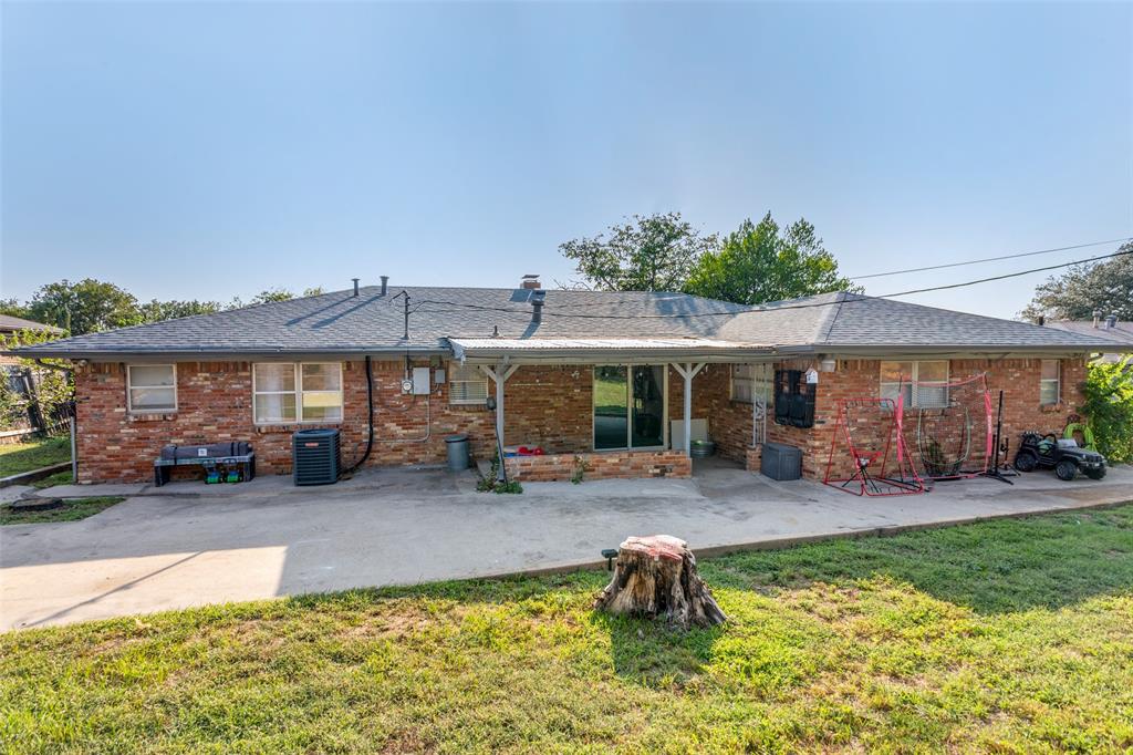 7501 Trimble Drive Property Photo 8