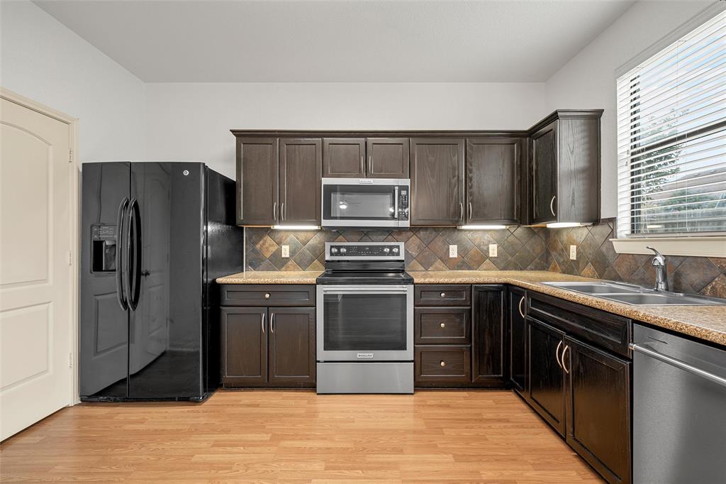10237 Condor Loop Property Photo 8