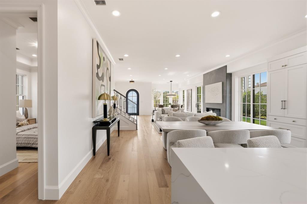 2951 Sunset Boulevard Property Photo 20