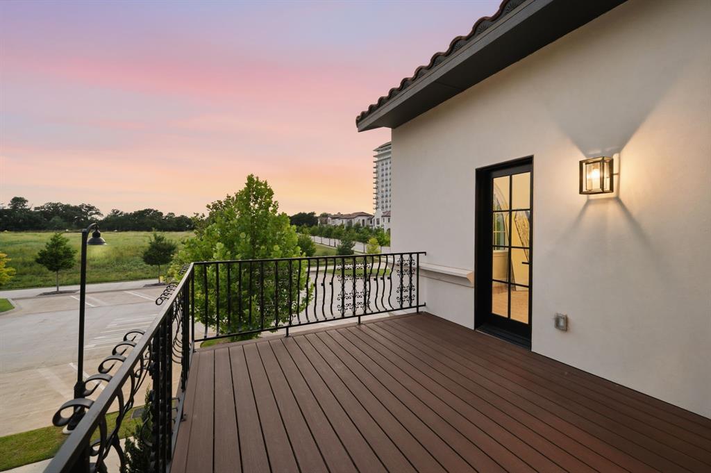 2951 Sunset Boulevard Property Photo 35