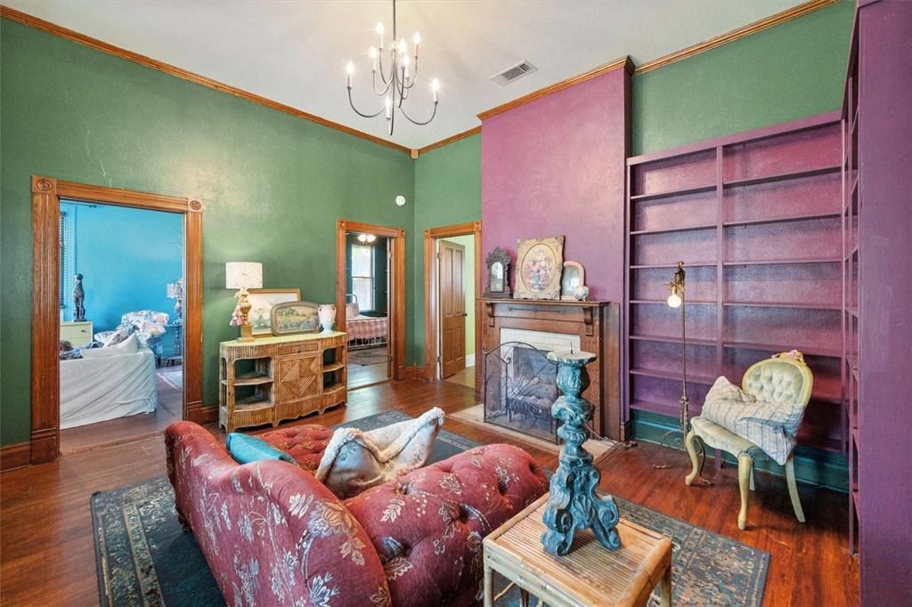 1302 W 5th Avenue Property Photo 25
