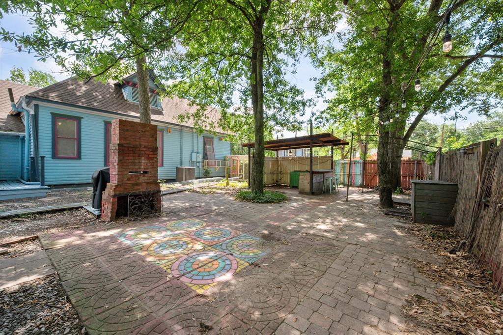 1302 W 5th Avenue Property Photo 38