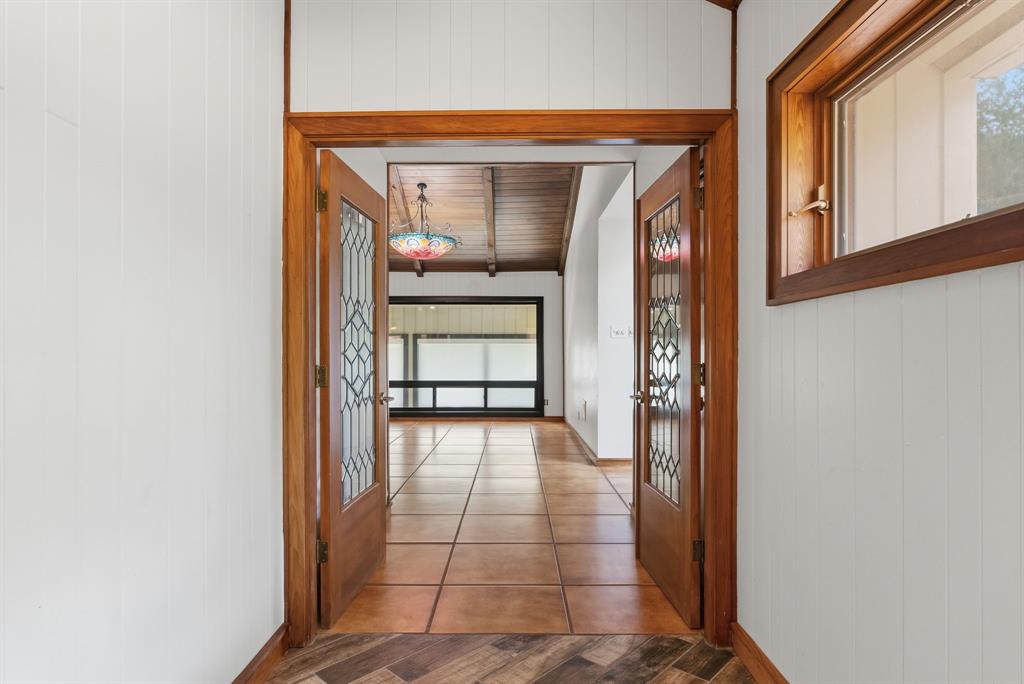 13610 Cr 283 Property Photo 6