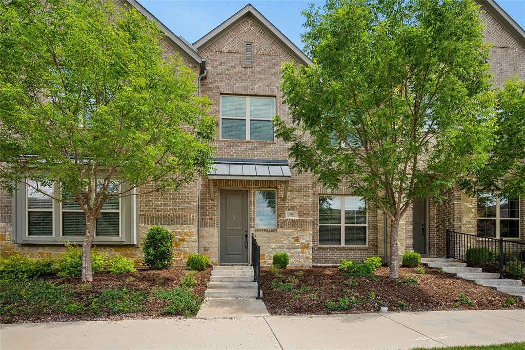 536 Ballustrade Drive