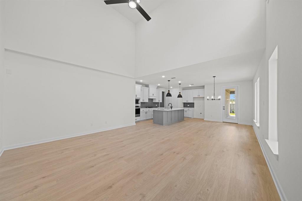9313 Rolling Meadow Way Property Photo 13