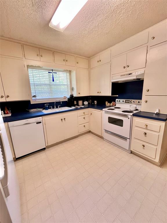 601 Navajo Trail Property Photo 15